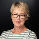 Andrea R Deussen