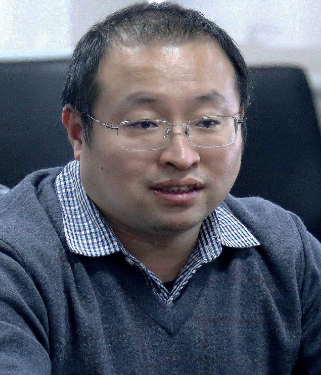 Shengqi Yang
