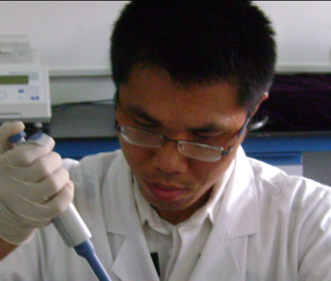 Junqiang Qiu