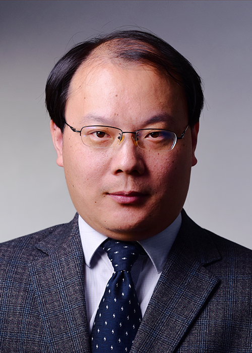 Qinggang Wang