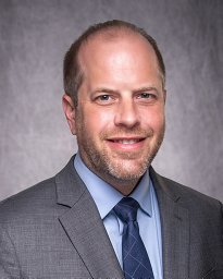 Seth M Tomchik