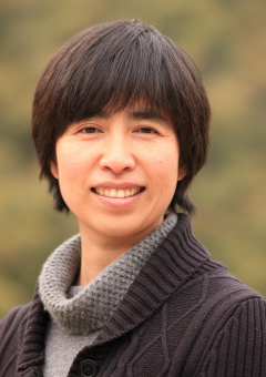 Qunfeng Lou