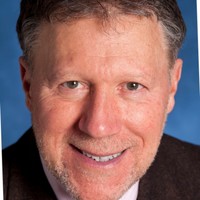 Robert J Kurman