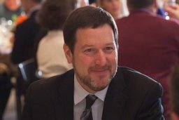 Evan M Benjamin