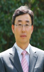 Kyung Youn Kim