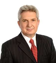 Mesut Gur