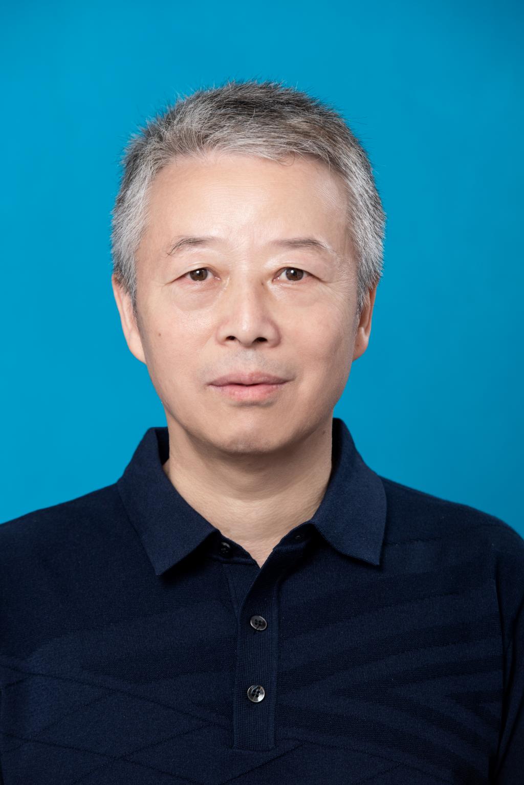 Xinwen Zhou