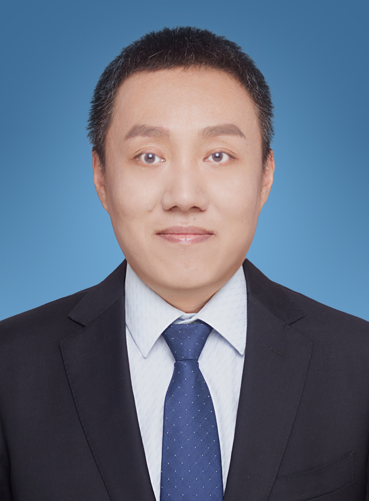 Zhuolun Li
