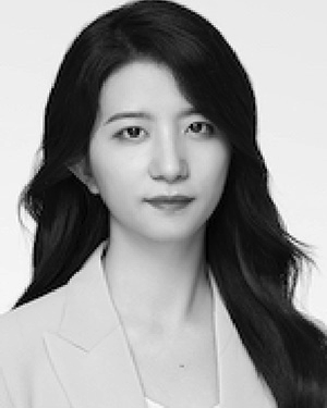 Xinyi Zhang