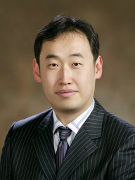 Chi Young Lee