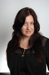 rowena maguire