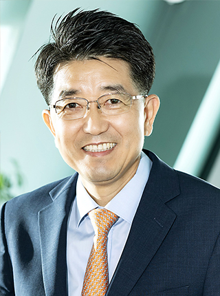 Taeghwan Hyeon