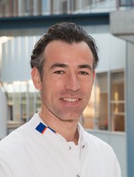 Thierry G Guitton