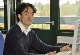 Ho-Ryun Chung