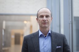 Petter E. De Lange