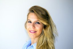 Debora Campos