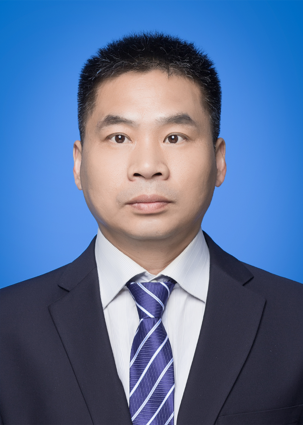 Zhengrong Zuo