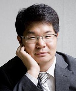 Kahp-Yang Suh