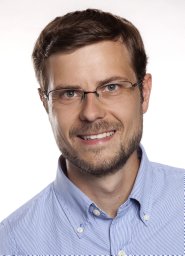Tobias J. Schröter
