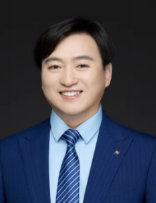 Xinrui Lv