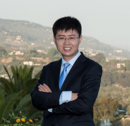 Shunqiao Sun