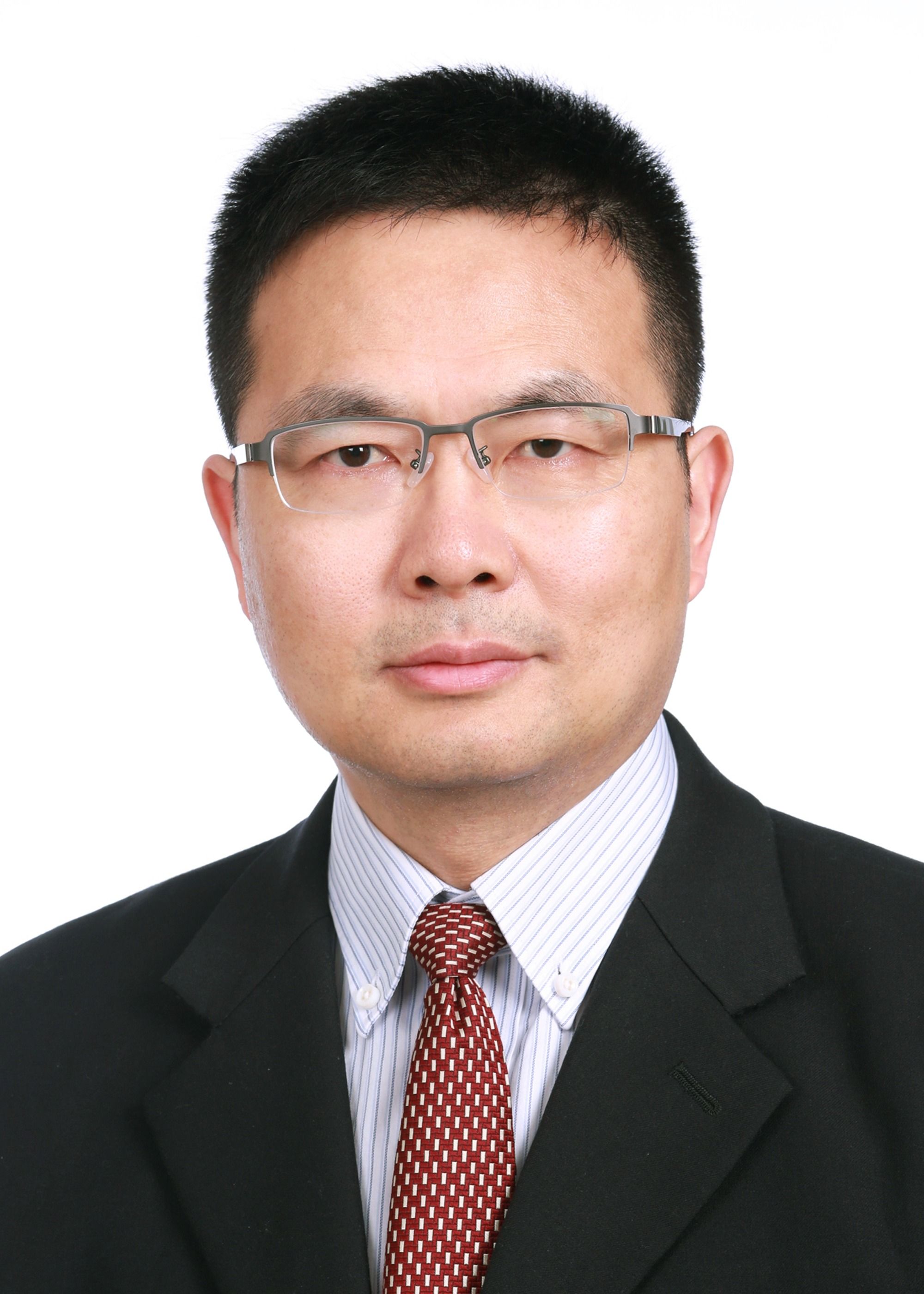 Xinwu Lu