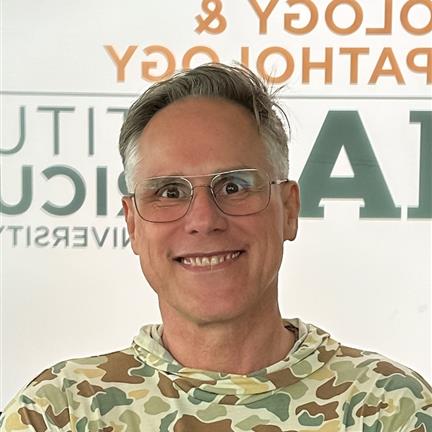 Kurt H Lamour