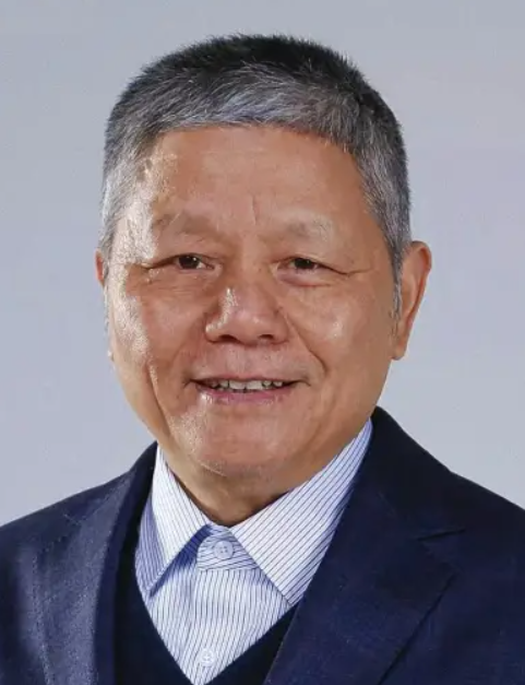 Zhengqing Chen