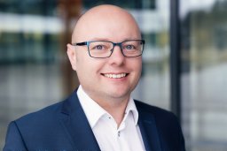 Andreas H. Glas