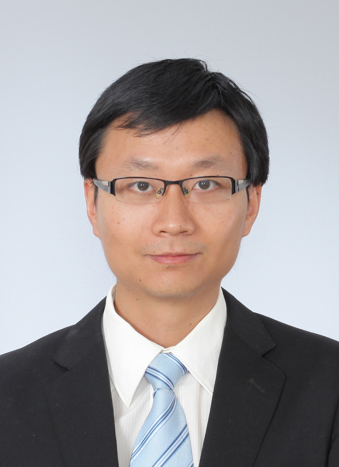 Yiwen Zhang