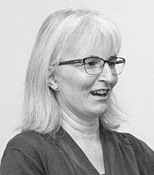 Rhona J Sharpe