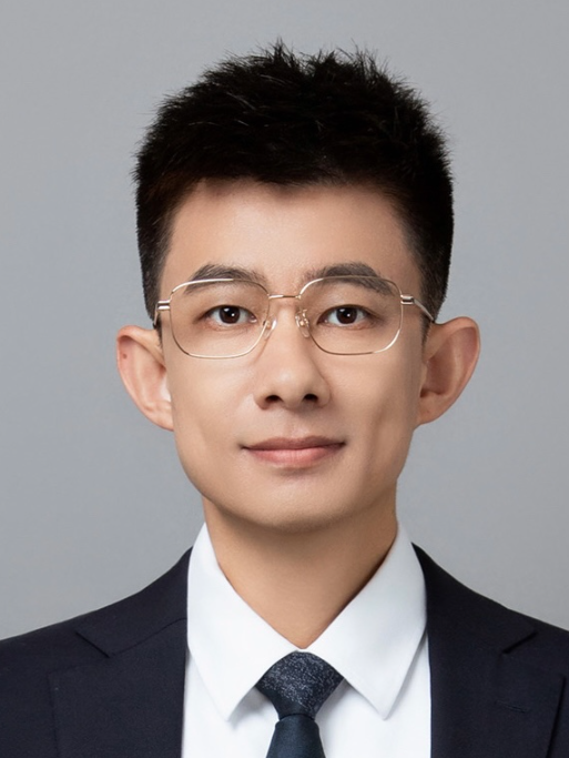 Chongyi Li
