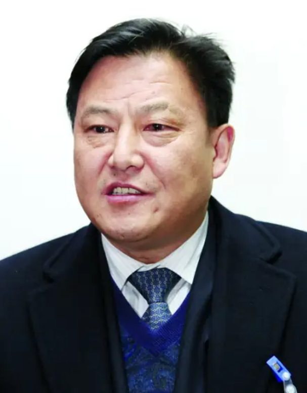 Yongming Yang