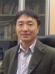 Joonghoe Dho