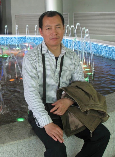 Huafeng Zou