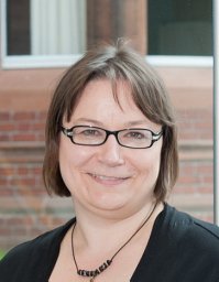 Diane L Holt