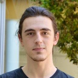 Héctor Laria