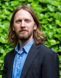 Christopher R Valenta