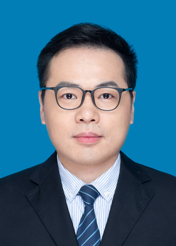 Zhengyong Huang
