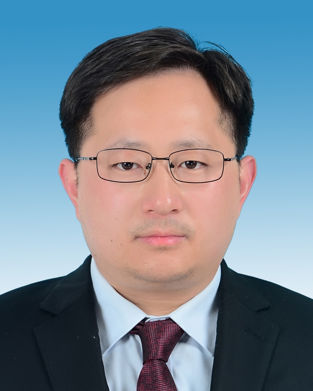 Kangda Zhang