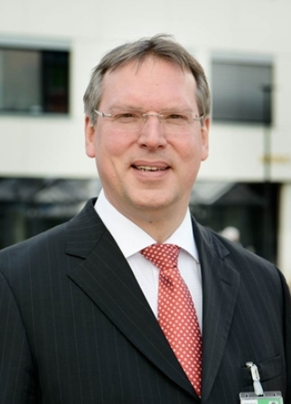 A R H (Arthur) Van Zanten