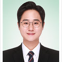 Si Young Lee