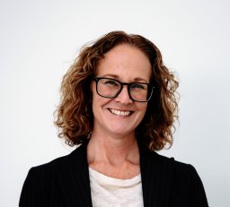 Elizabeth L. Hartland