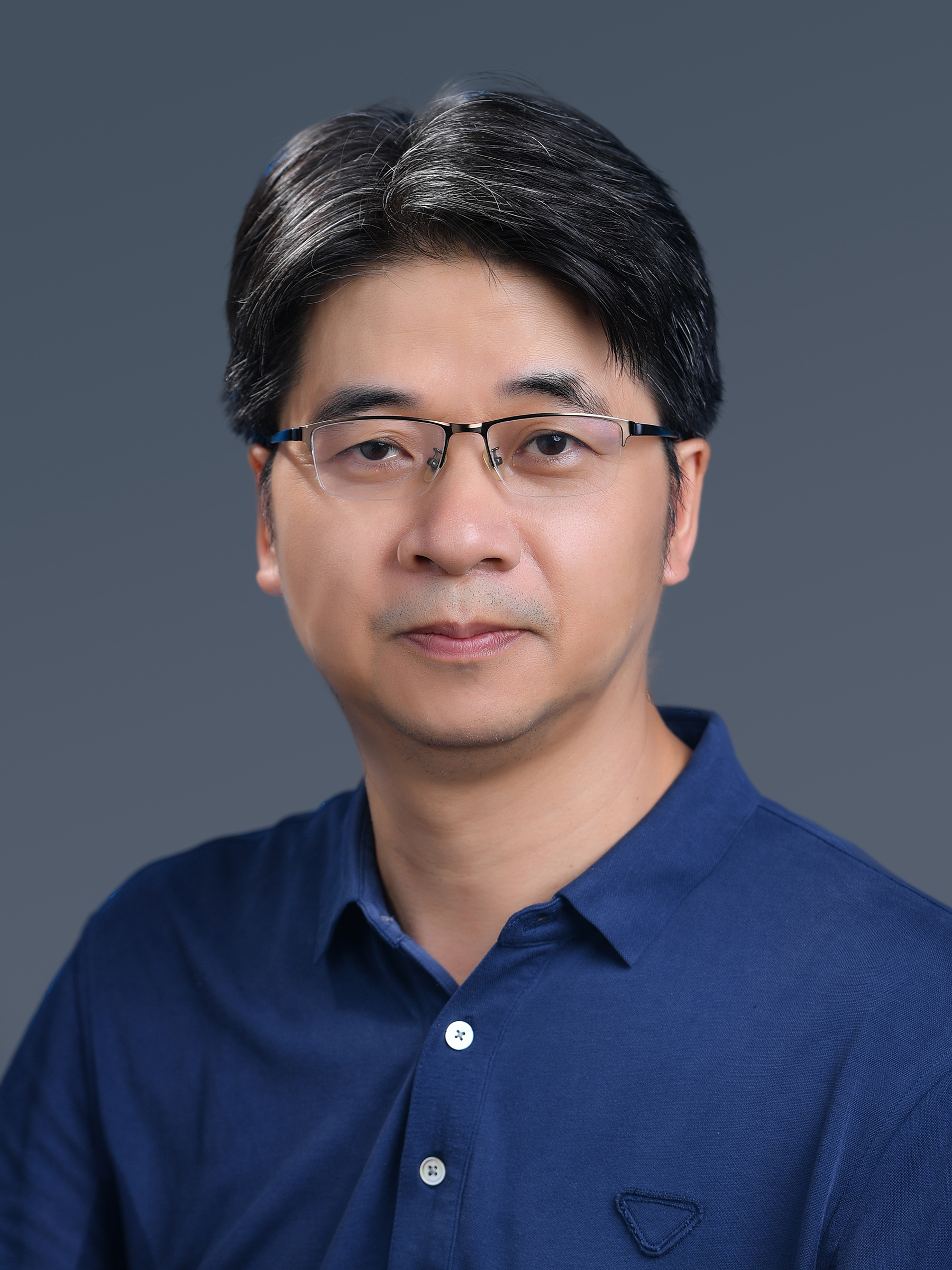Zhenyao Shen