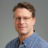 Jonathan Kemp