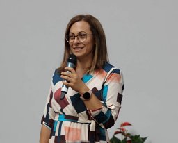 Pop Oana L