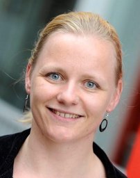 Josien G Timmerman