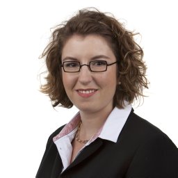 Laura M J Fernandez