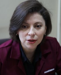 Adriana Lara