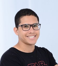 Demis Gomes
